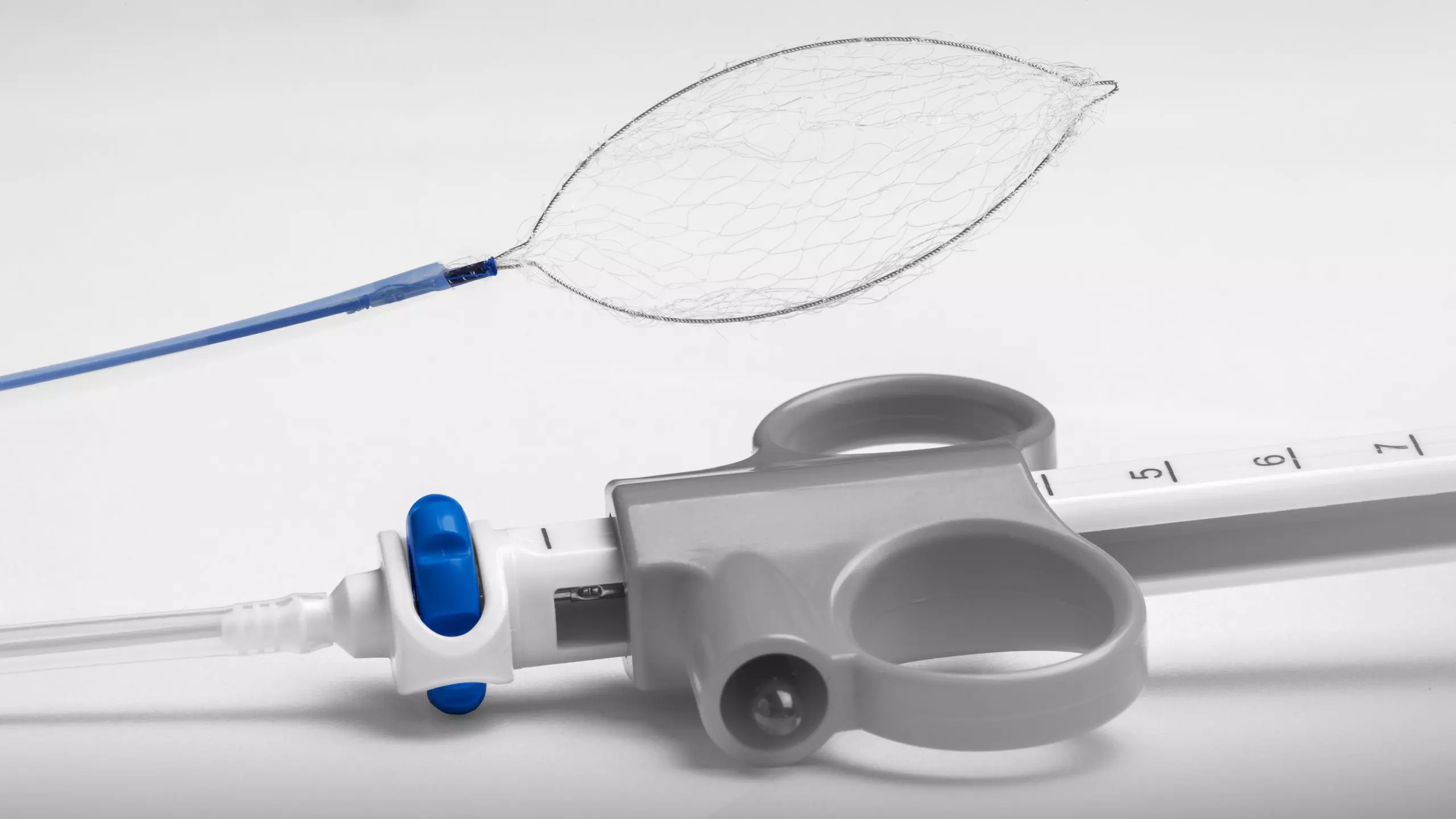 Cesta Retirada de Corpos Estranhos